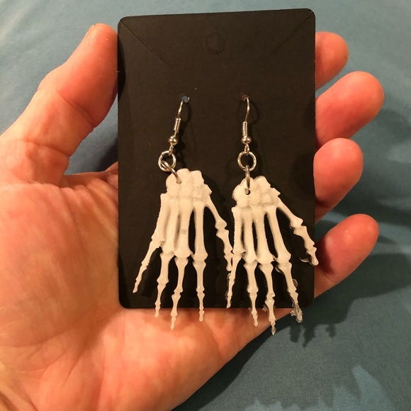 π Spooky Handmade Skeleton Hands Earrings - Picture 2 of 2